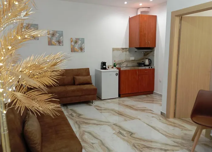 Mellifera * يميناريا