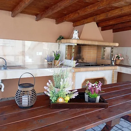 Διαμέρισμα Mellifera *